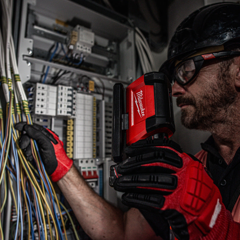 Milwaukee M12PAL-0 Pivot Area Light Body Only