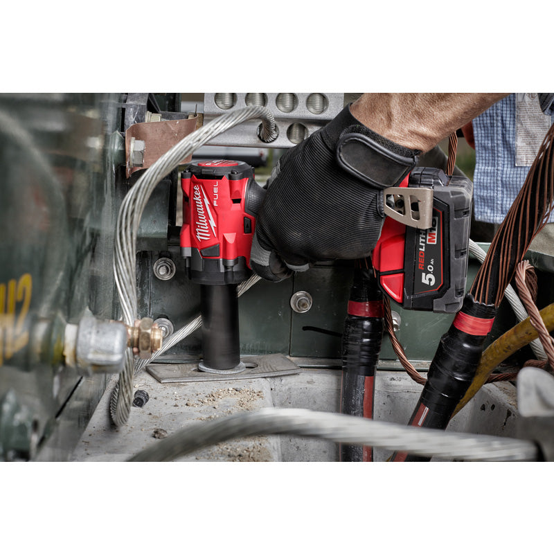 Milwaukee M18 FIW2F38-502X Gen 3 FUEL Impact Wrench with 3/8" Friction Ring 2 x 5.0Ah