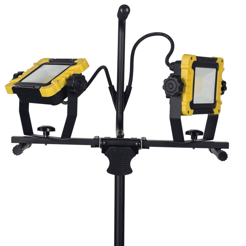 Wessex LED Twin Tripod Work Light with Socket IP54 240V 2 x 50W 2 x 4000lm