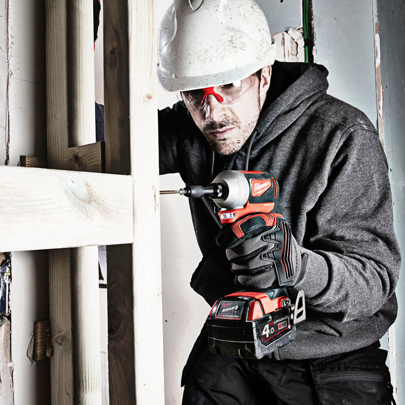 Milwaukee M18CBLID-402C Compact Brushless Impact Driver 2 x 4.0Ah