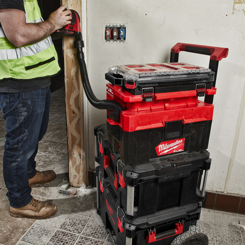 Milwaukee M18FPOVCL-0 FUEL PACKOUT Wet/Dry Vacuum Body only