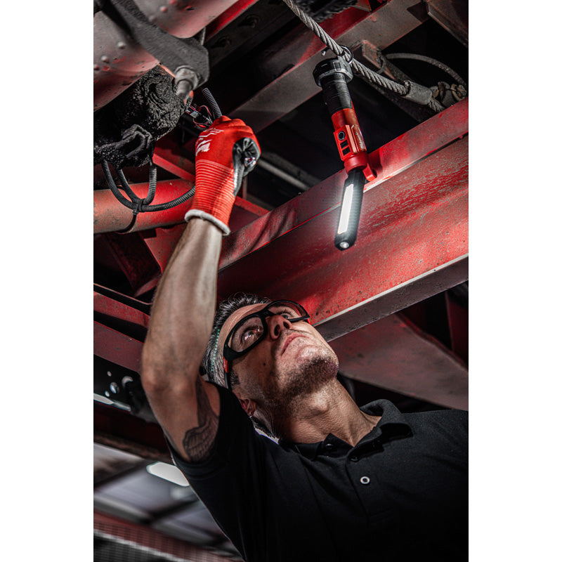 Milwaukee L4SL550-301 USB Rechargeable 550L Stick Light 1 x 3.0Ah