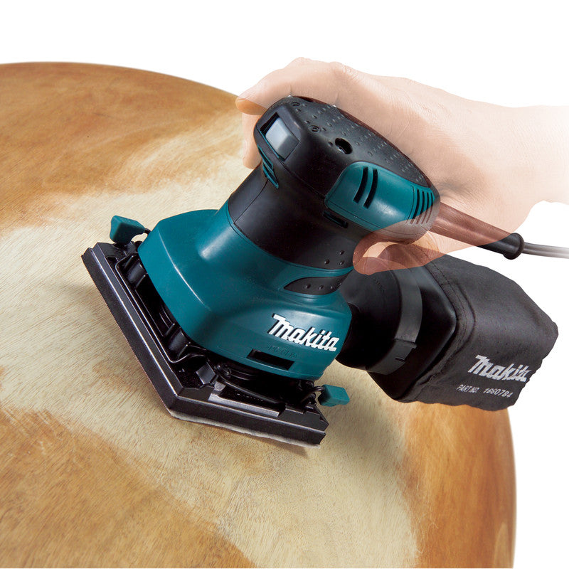 Makita 1/4 Sheet Sander 240V
