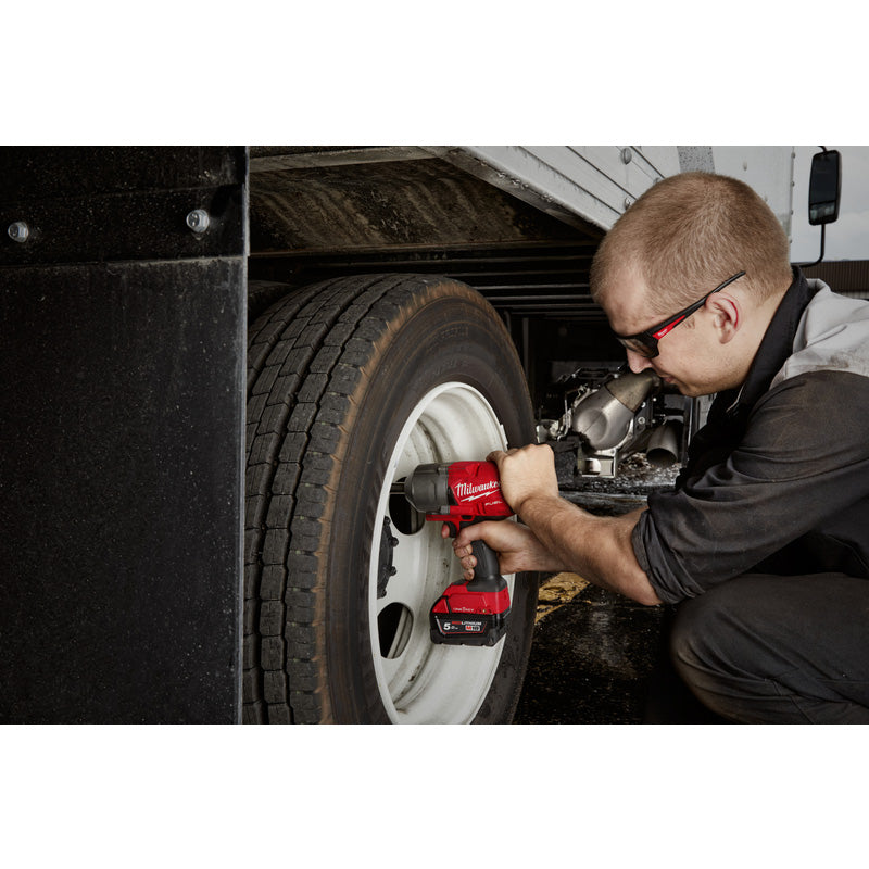 Milwaukee M18 ONEFHIWF12-502X ONE-KEY FUEL High Torque 1/2" Impact Wrench with Friction Ring 2 x 5.0Ah