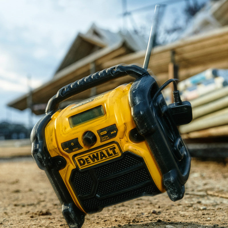 DeWalt  DCR020-GB 18V XR Compact Digital DAB Radio 240V/14.4V/18V