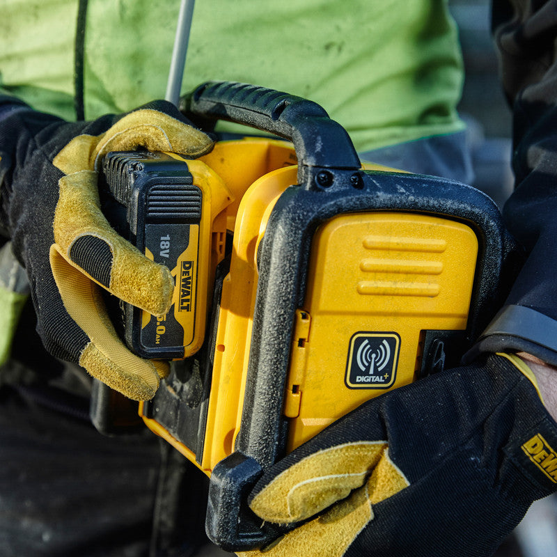 DeWalt  DCR020-GB 18V XR Compact Digital DAB Radio 240V/14.4V/18V