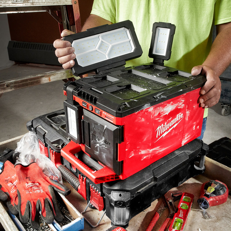 Milwaukee M18POALC-0 240V PACKOUT Area Light Charger Body Only