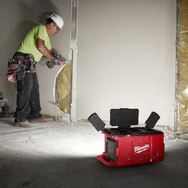 Milwaukee M18POALC-0 240V PACKOUT Area Light Charger Body Only
