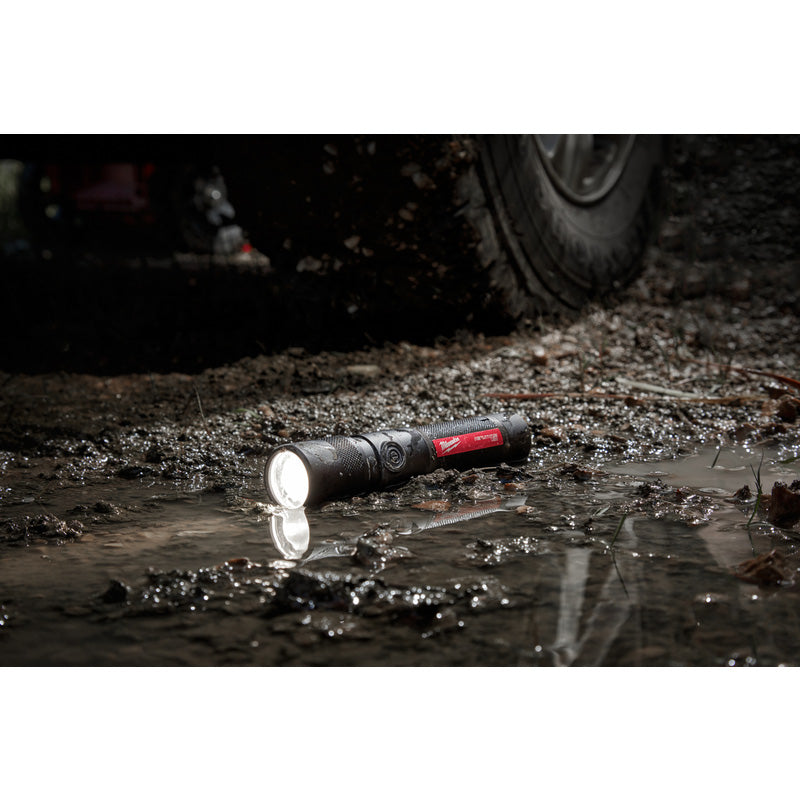 Milwaukee L4TMLED-301 REDLITHIUM USB Rechargeble 1100L Twist Focus Light 1 x 3.0Ah