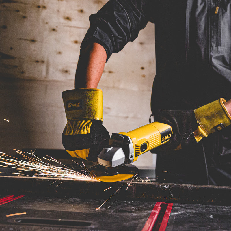 DeWalt DWE4016-GB 730W 115mm Angle Grinder 240V