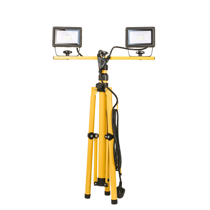 Wessex LED Twin Tripod Work Light IP65 240V 2x20W 2x2000lm