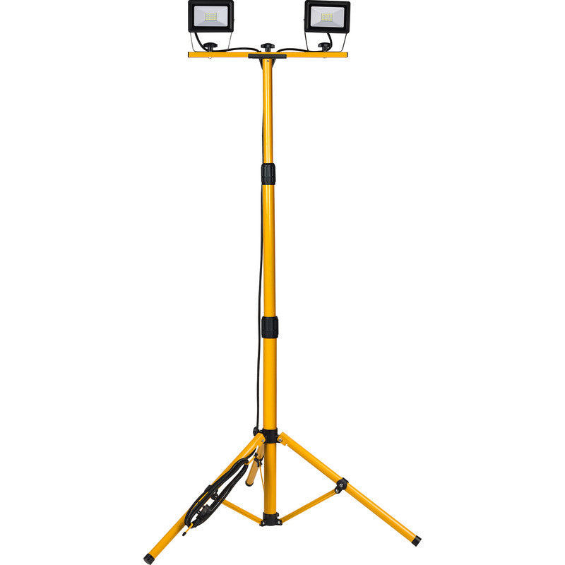 Wessex LED Twin Tripod Work Light IP65 240V 2x20W 2x2000lm