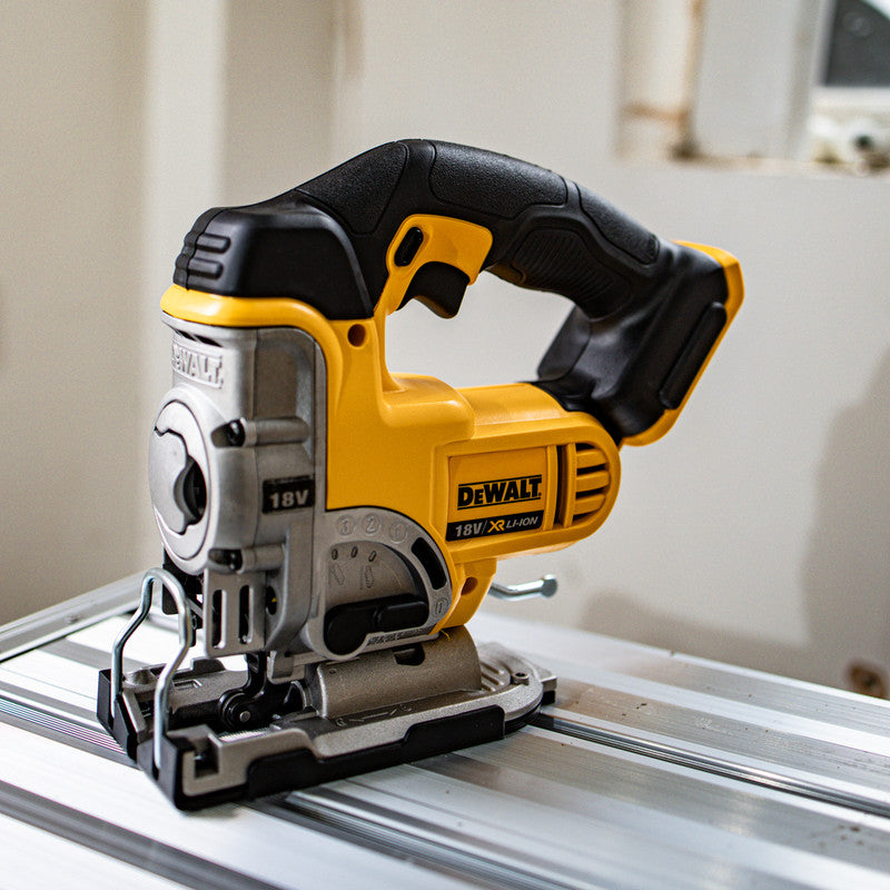 DeWalt DCS331N-XJ 18V XR Cordless Jigsaw Body Only