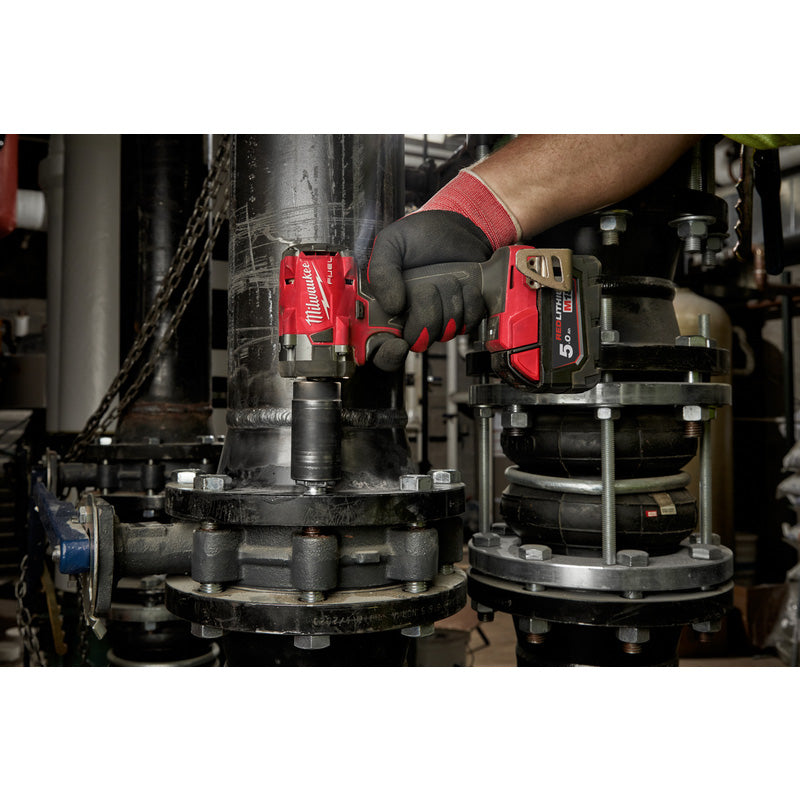 Milwaukee M18 FIW2F12-502X Gen 3 FUEL Compact Impact Wrench w/ 1/2" Friction Ring 2 x 5.0Ah