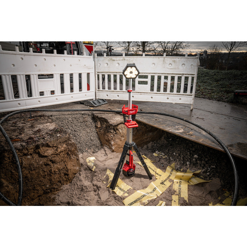 Milwaukee M18 SAL2-502B TRUEVIEW Gen 2 Stand Area Light 2 x 5.0Ah