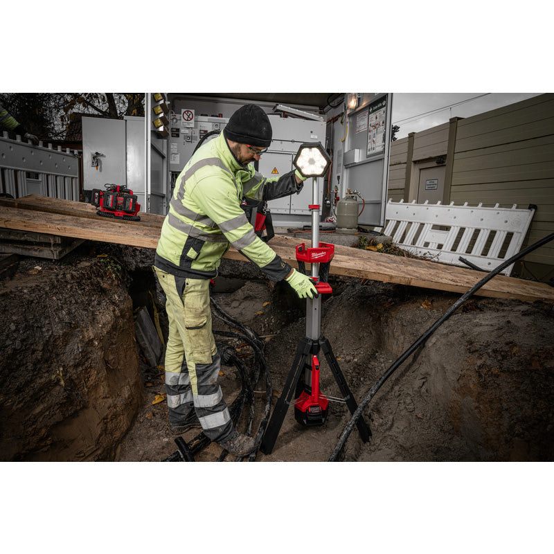 Milwaukee M18 SAL2-502B TRUEVIEW Gen 2 Stand Area Light 2 x 5.0Ah