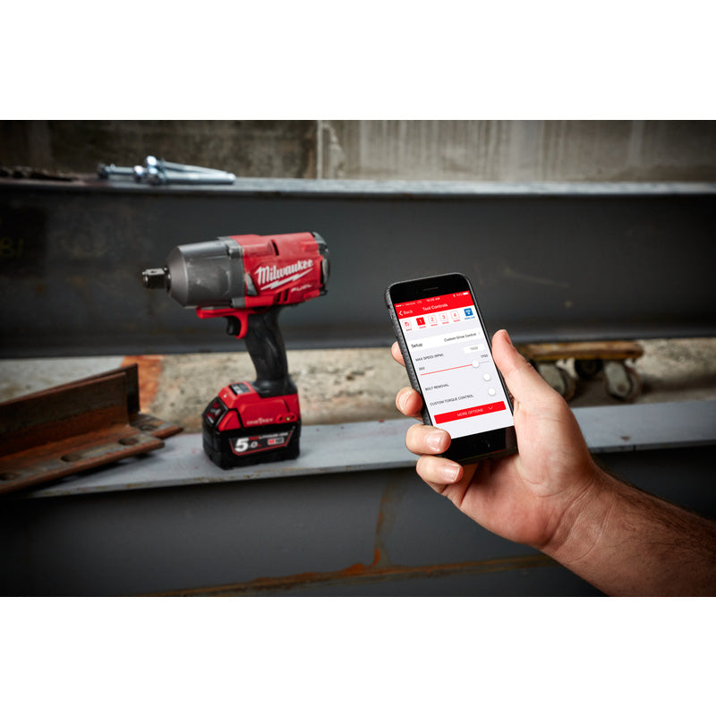 Milwaukee M18 ONEFHIWF34-502X ONE-KEY FUEL High Torque 3/4" Impact Wrench with Friction Ring 2 x 5.0Ah