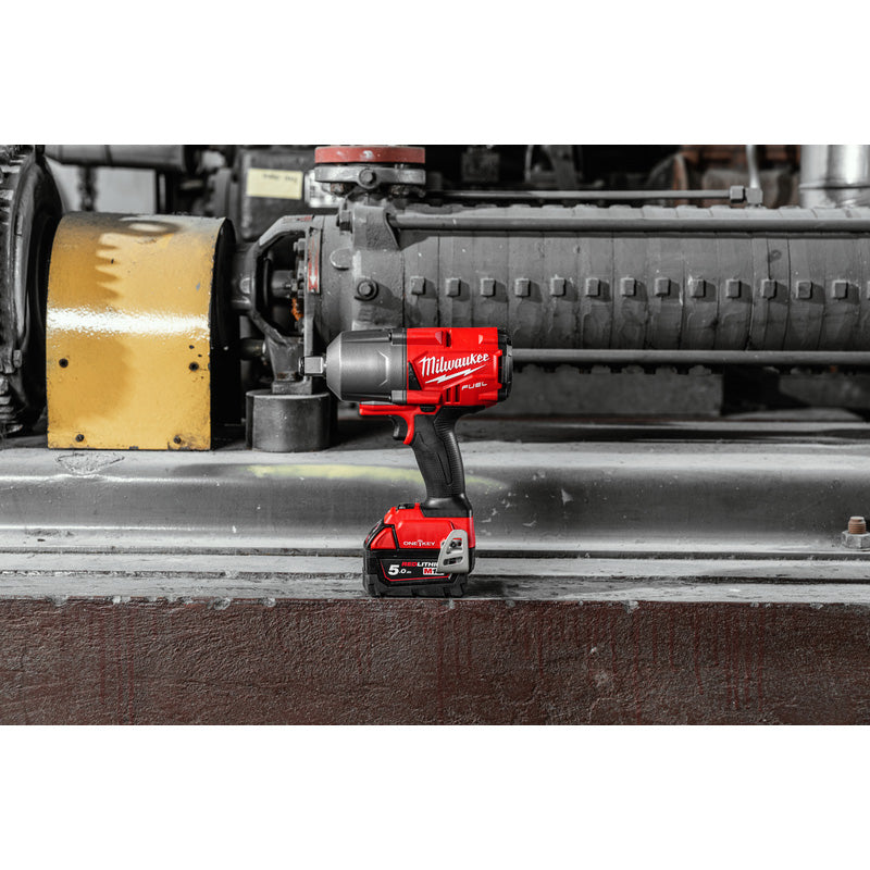 Milwaukee M18 ONEFHIWF34-502X ONE-KEY FUEL High Torque 3/4" Impact Wrench with Friction Ring 2 x 5.0Ah
